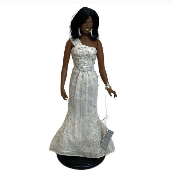 The Michelle Obama Inaugural Ball Porcelain Doll NIB The Danbury Mint 2009 White - Picture 9 of 11